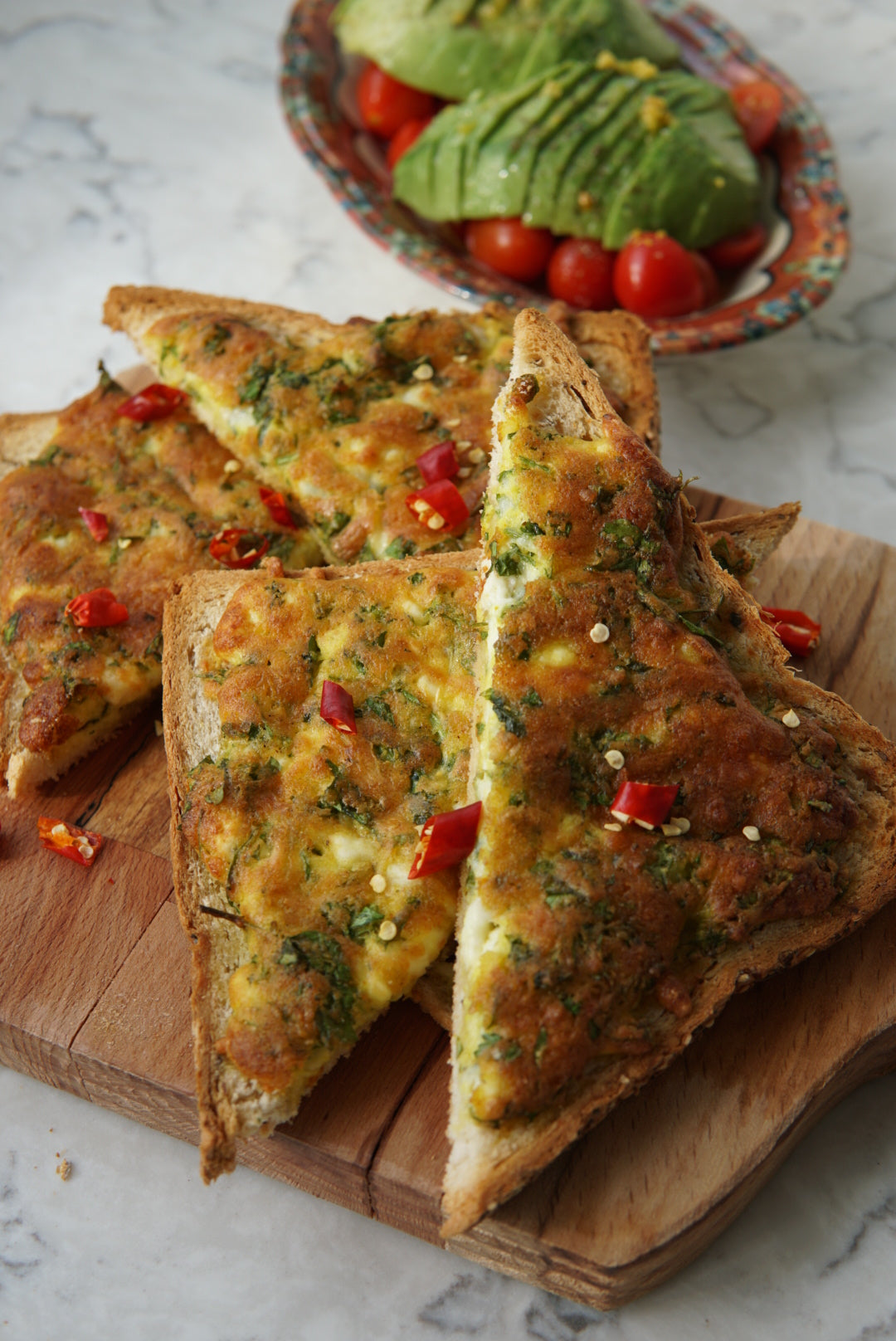 Peynirli Ekmek Üstü