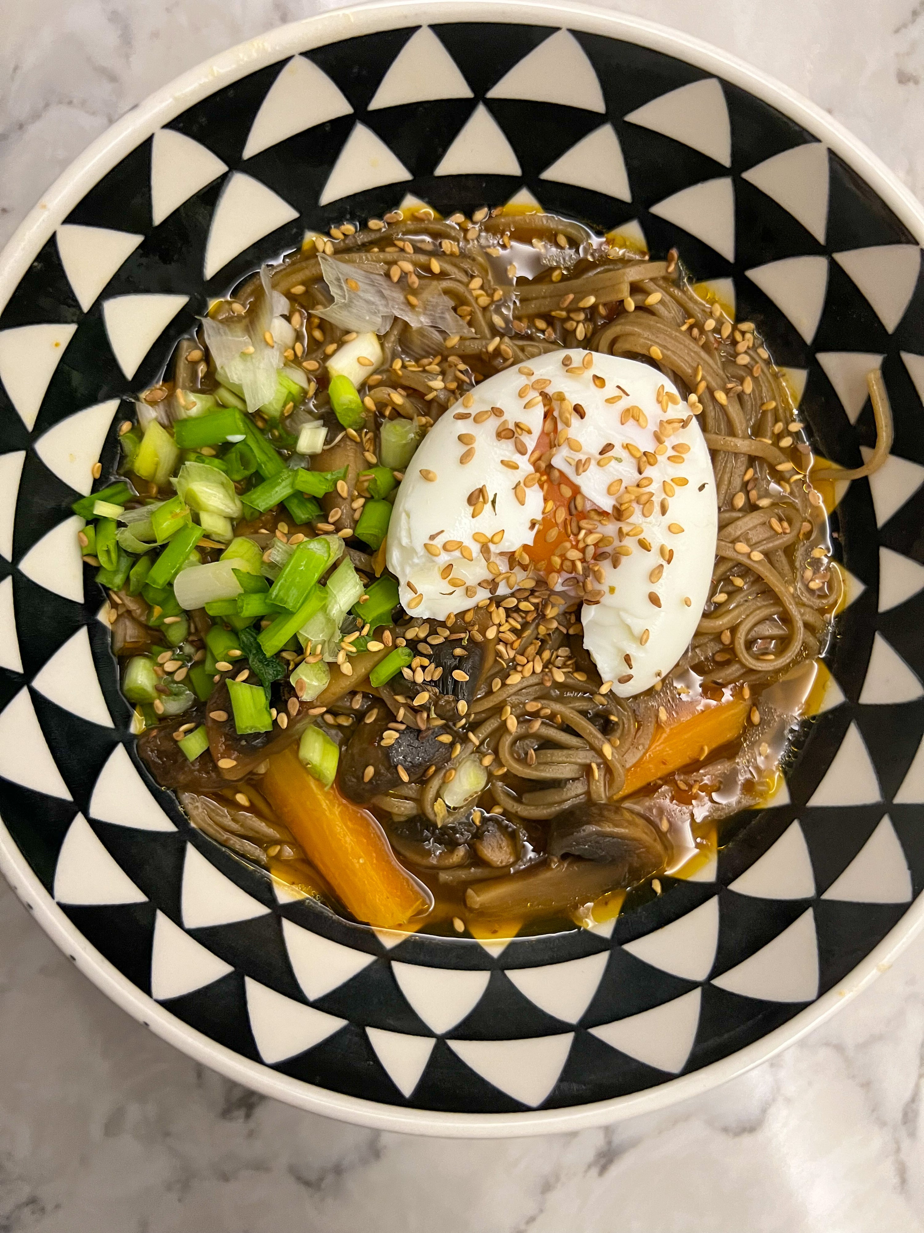 Sebzeli Ramen - Uzakdoğu usulü sulu makarna
