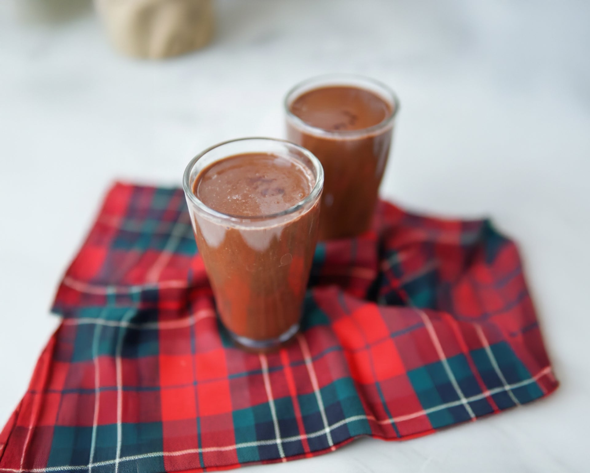 Badem Sütlü Sıcak Çikolata