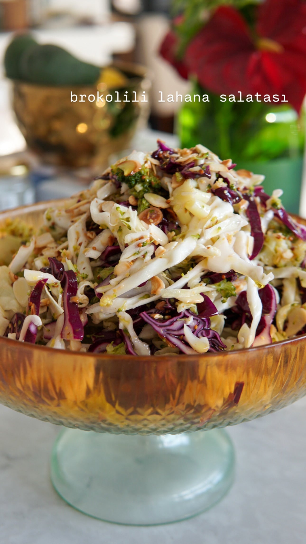 Brokolili Lahana Salatası
