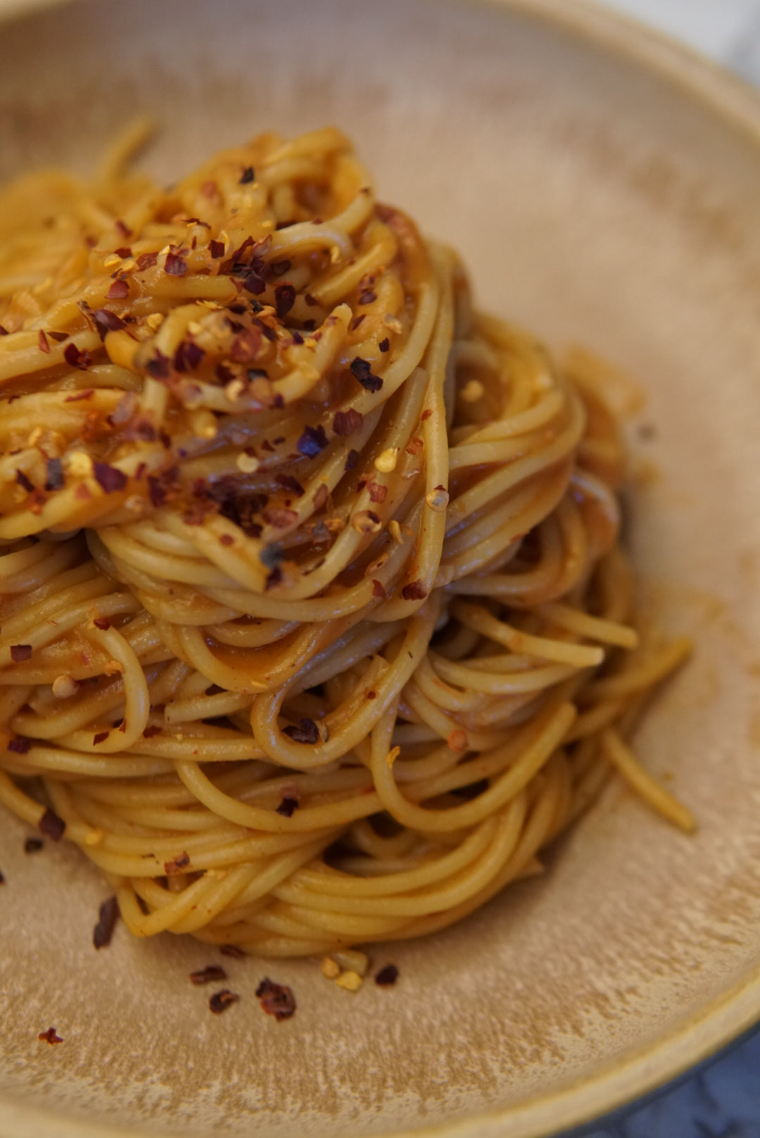 Köz Patlıcan ve Kapya Biberli Yaz Makarnası