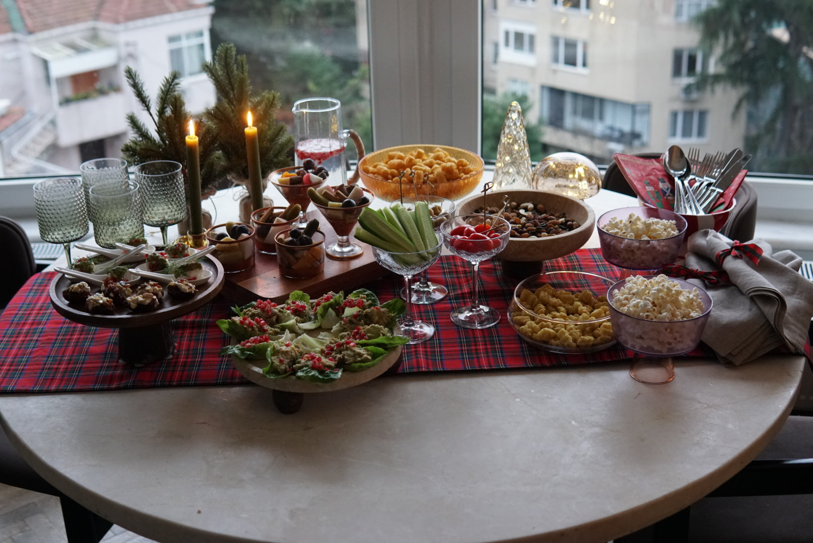 Yeni Yıl Parti Sofrası