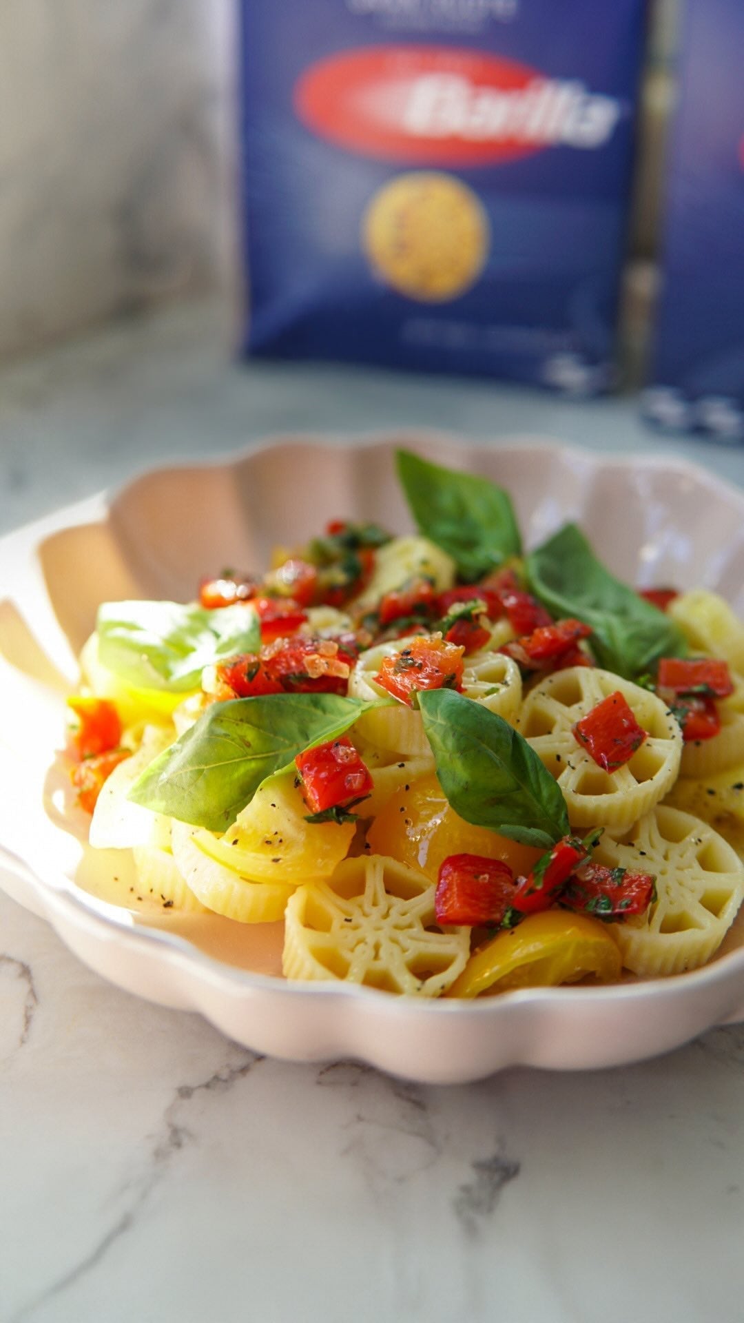 Sarı Domatesli ve Kapya Biber Soslu Barilla Gran Ruote